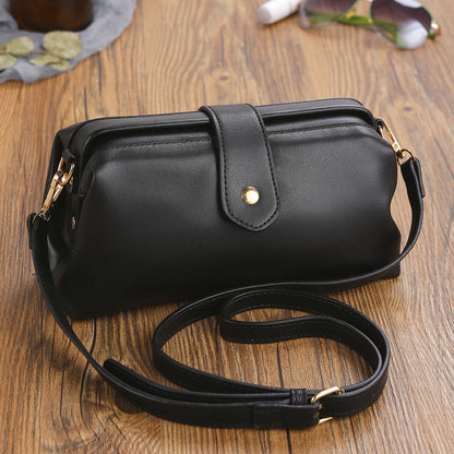 Sleek Leather Crossbody 2884 Black