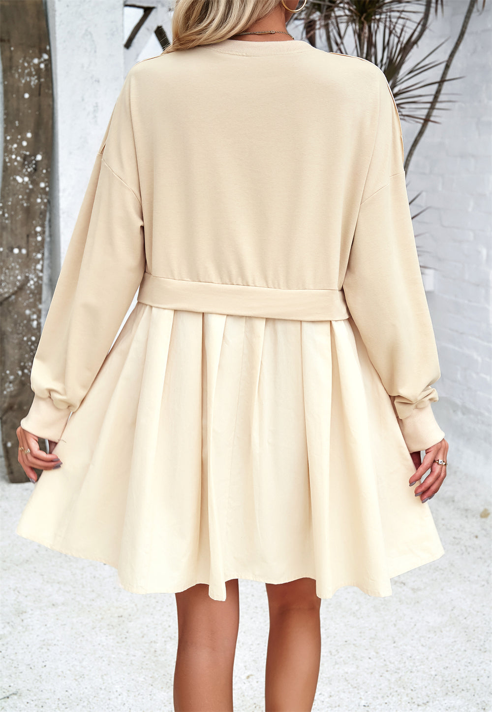 Trendy Two-Tone Sweatshirt Dress with Pleated Detail 2775